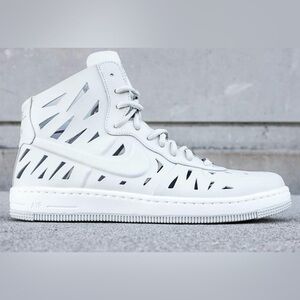 NIKE WOMEN AIR FORCE 1 ULTRA FORCE MID JOLI QS (WHITE / LIGHT BONE) size 6,5